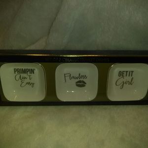 NIB| 3 Piece Ceramic Trinket Dish Set| Gold Accent